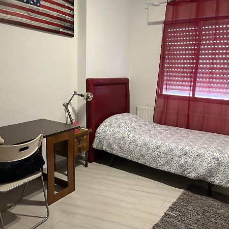 New York Apartment Alcala de Henares Bagian luar foto